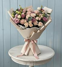 Букет цветов из:  Розы и Лизиантусы в Боровске