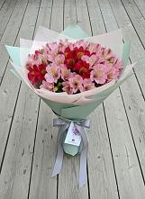 Букет цветов из:  Альстромерии в Боровске