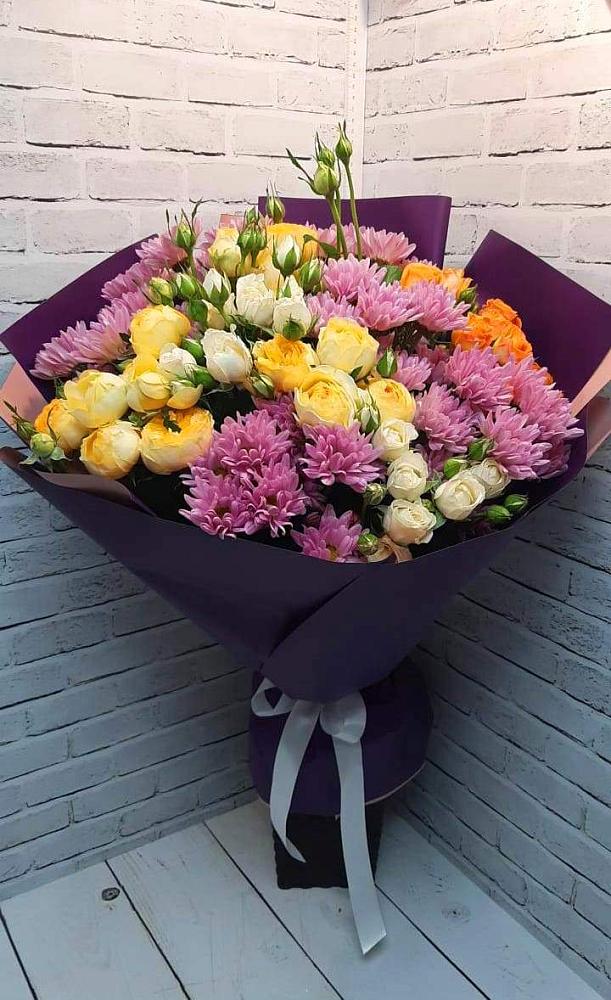 Букет цветов из: Хризантемы и Розы в Боровске