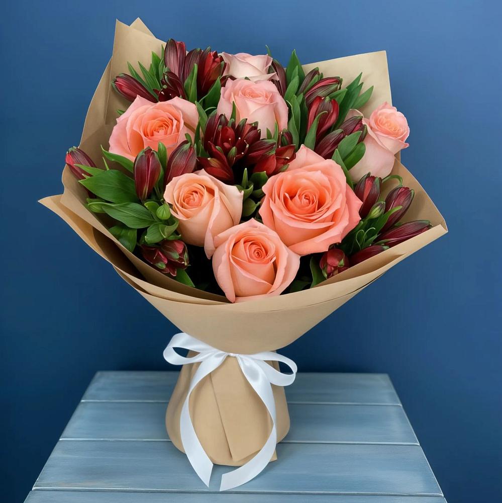 Букет цветов из: Розы и Альстромерии в Боровске