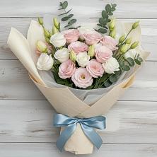 Букет цветов из:  Лизиантусы в Боровске