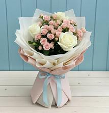 Букет цветов из:  Розы в Боровске