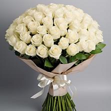 Букет 101 беля роза Белоснежка в Боровске