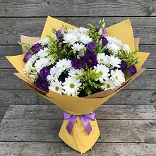 Букет цветов из:  Ирисы, Хризантемы и Ромашки в Боровске