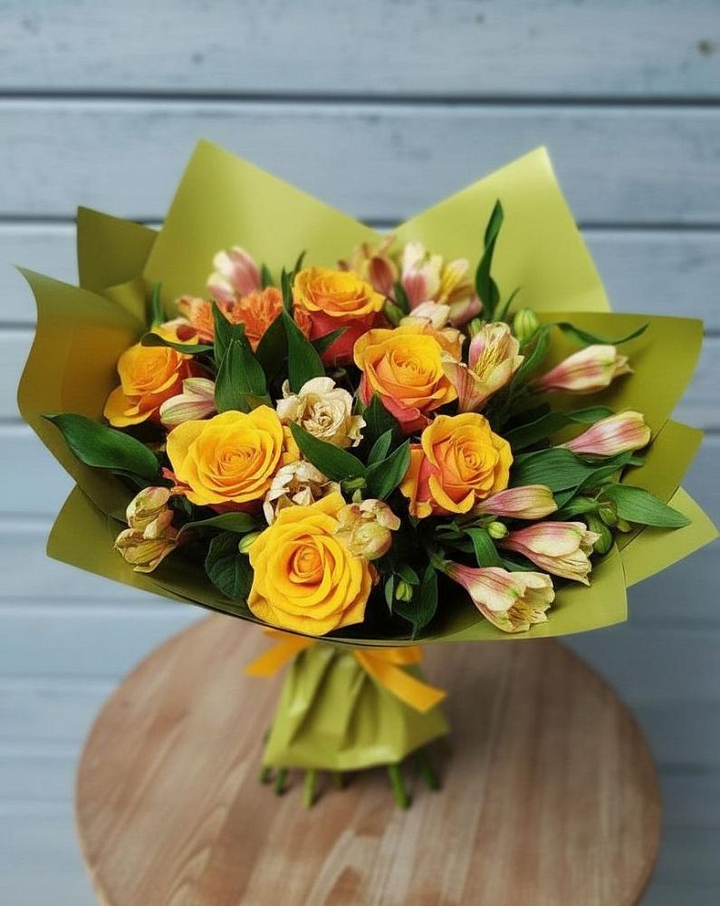 Букет цветов из: Альстромерии и Розы в Боровске
