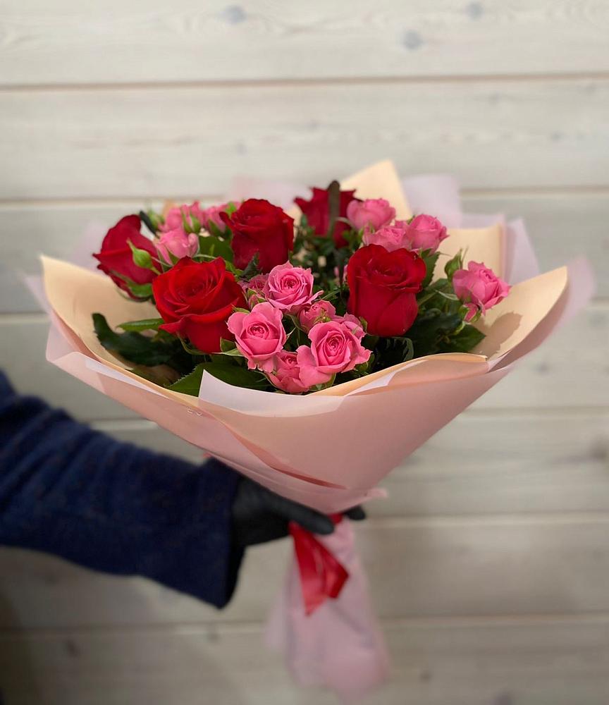 Букет цветов из: Розы в Боровске