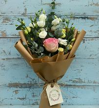 Букет цветов из:  Розы и Лизиантусы в Боровске