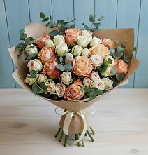 Букет цветов из:  Альстромерии и Розы в Боровске