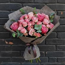 Букет цветов из:  Розы в Боровске